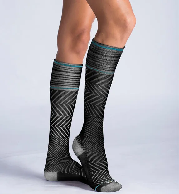 76% Rich Merino Wool Everyday Compression Socks (15-20mmHg) - Zig-Zag- 2 Pack