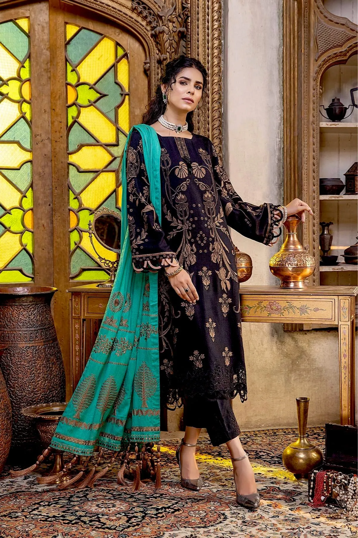 Charizma Signature · Embroidered Leather Jacquard with Shawl – CLJ-12